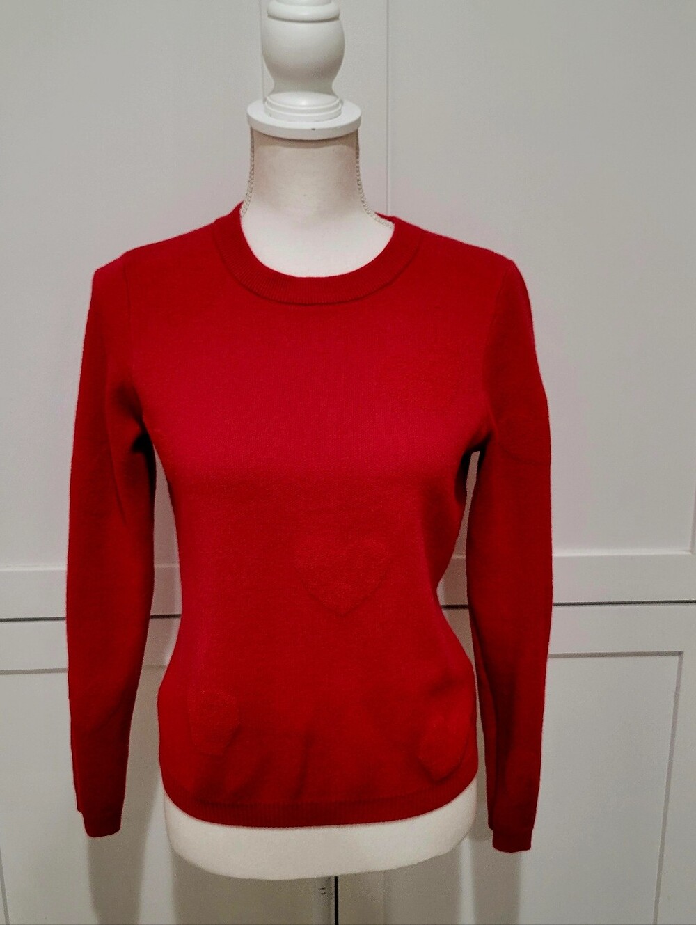 Nicole Miller Girls Red Embossed Hearts Crewneck Sweater | Size Medium